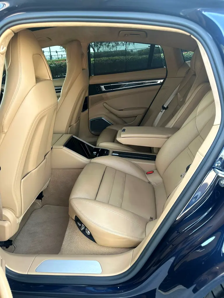 PORSCHE Panamera Turbo 2017 - photo 12 - Import Émirats | International Cars