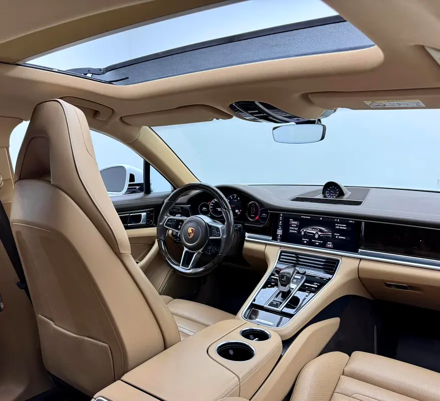 PORSCHE Panamera 4S 2018 - photo 12 - Import Émirats | International Cars