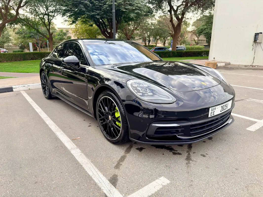 PORSCHE Panamera Standard 2017