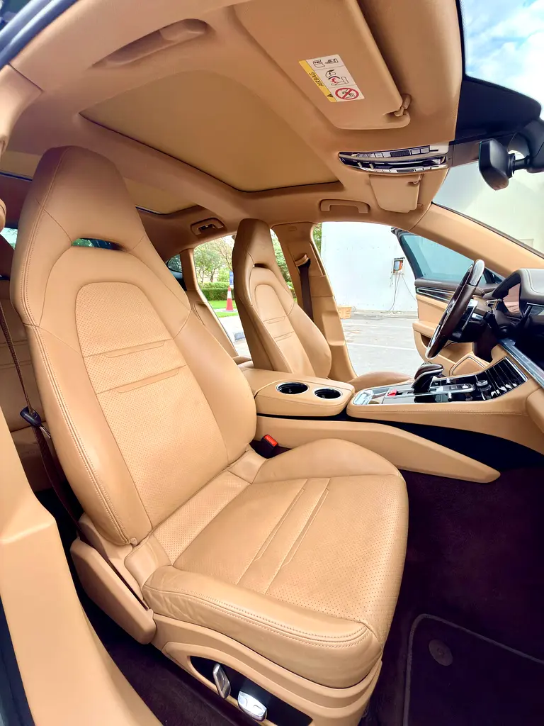 PORSCHE Panamera Standard 2017 - photo 11 - Import Émirats | International Cars