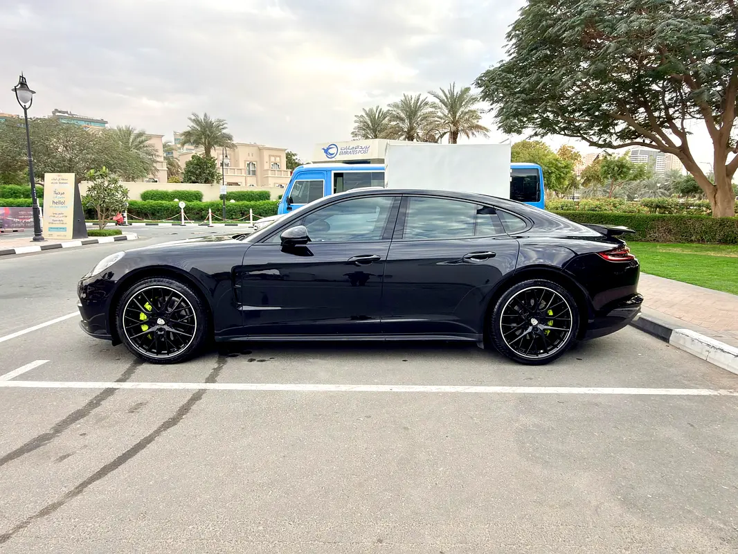 PORSCHE Panamera Standard 2017 - photo 4 - Import Émirats | International Cars