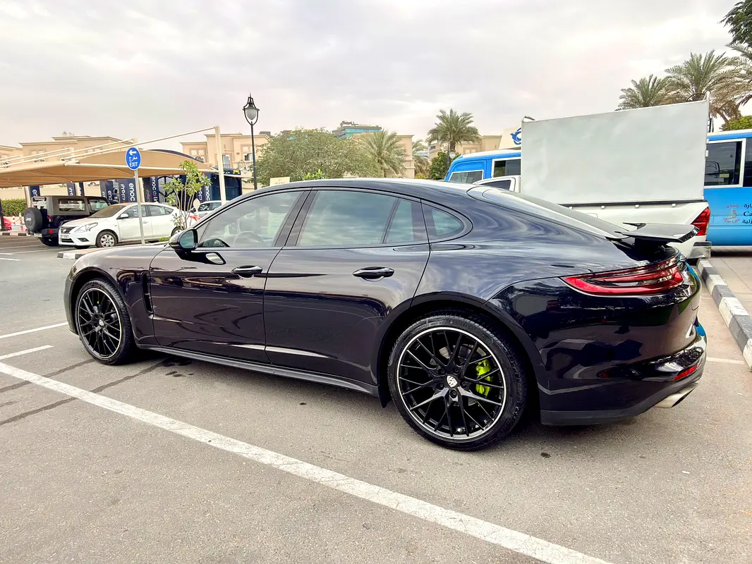PORSCHE Panamera Standard 2017 - photo 5 - Import Émirats | International Cars