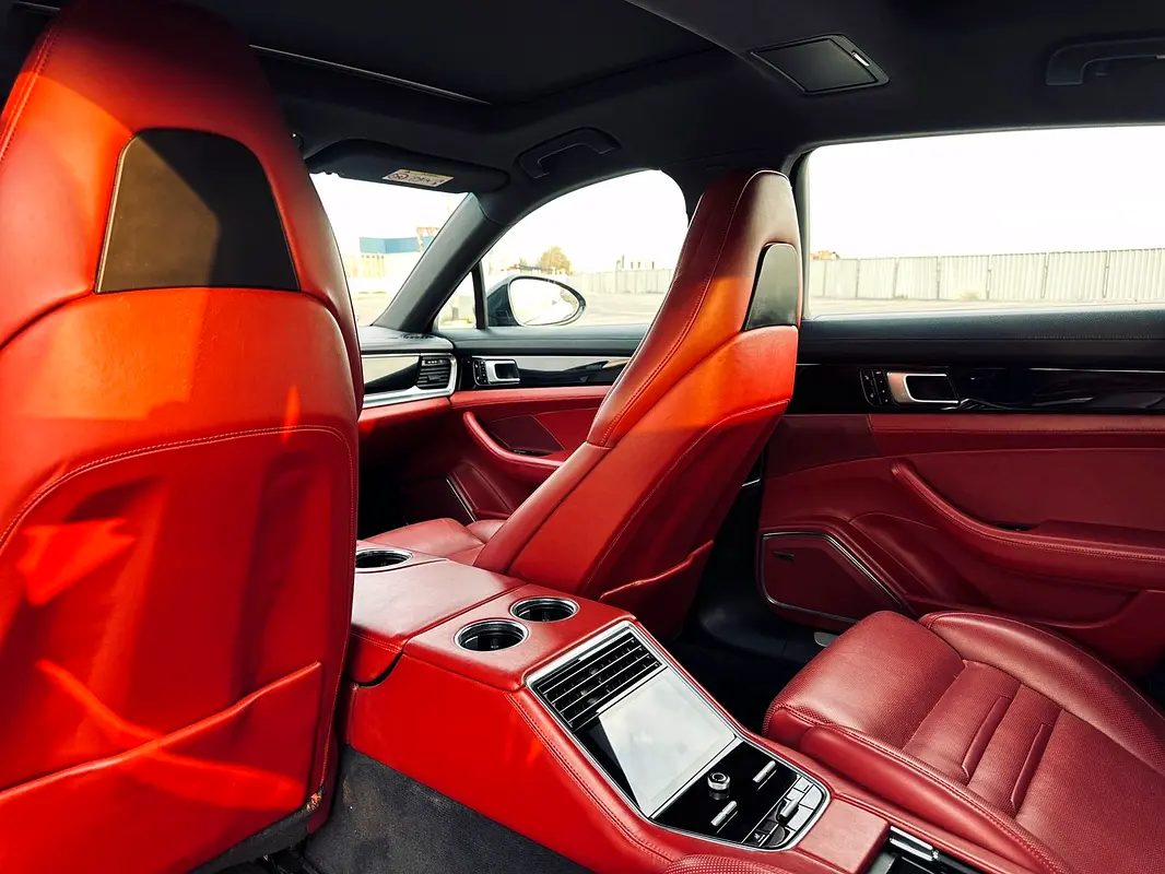 PORSCHE Panamera Standard 2019 - photo 10 - Import Émirats | International Cars