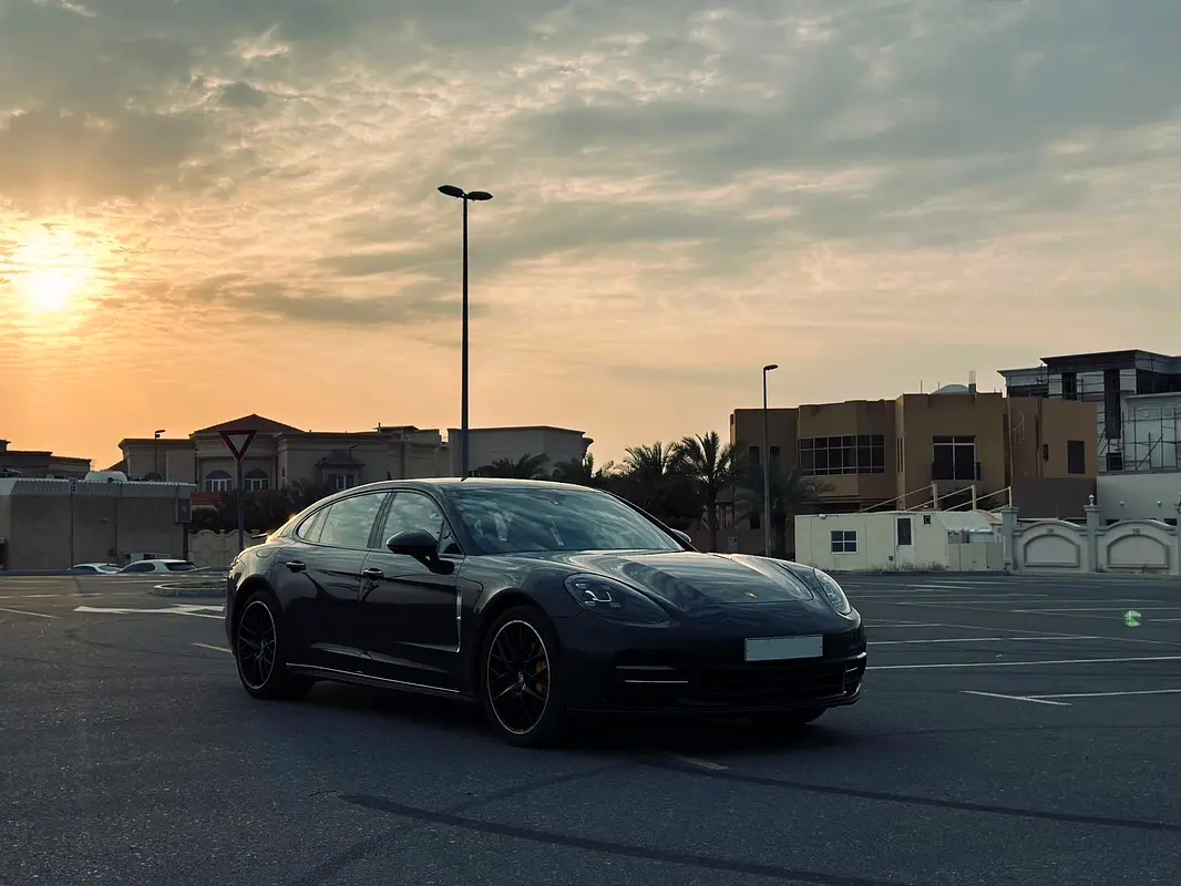 PORSCHE Panamera Standard 2019 - photo 3 - Import Émirats | International Cars