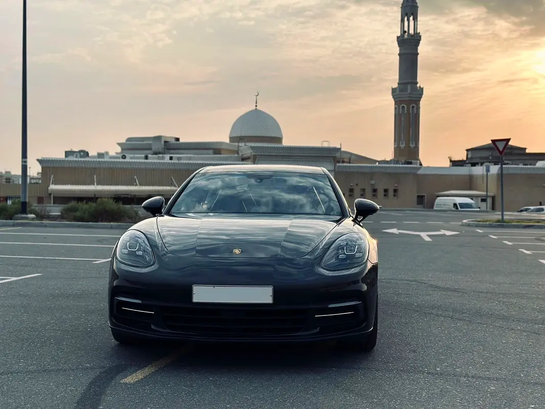 PORSCHE Panamera Standard 2019 - photo 6 - Import Émirats | International Cars