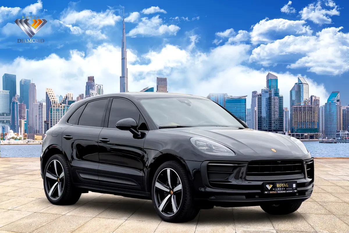 PORSCHE Macan Standard 2023 - photo 2 - Import Émirats | International Cars