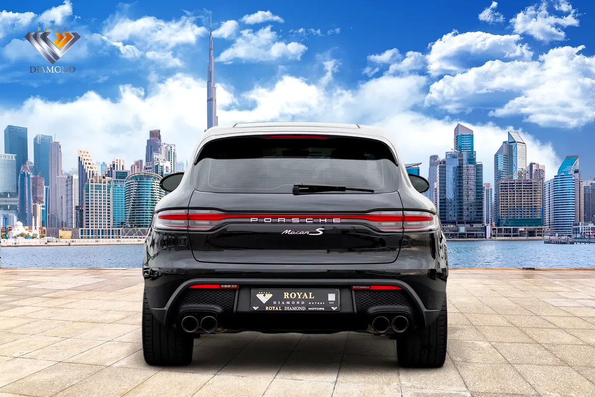 PORSCHE Macan Standard 2023 - photo 4 - Import Émirats | International Cars