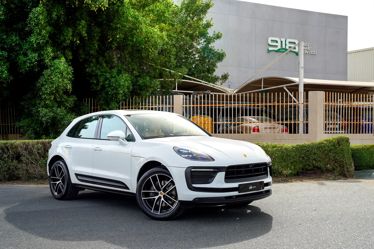 PORSCHE Macan Standard 2022