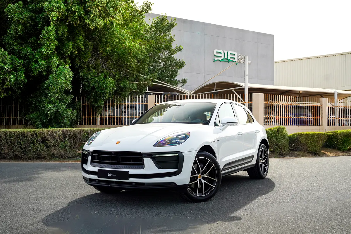 PORSCHE Macan Standard 2022 - photo 10 - Import Émirats | International Cars