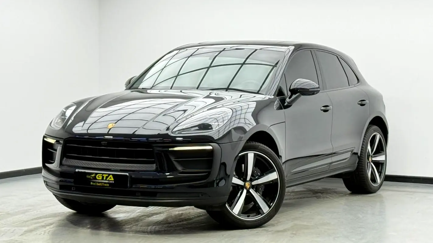 PORSCHE Macan Standard 2026