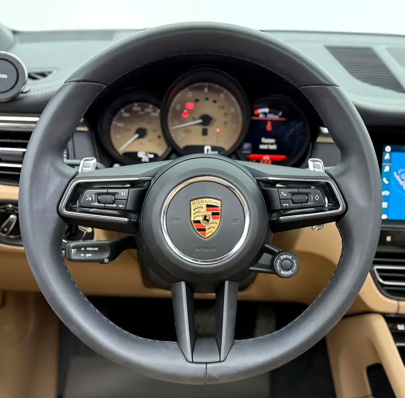 PORSCHE Macan Standard 2026 - photo 7 - Import Émirats | International Cars