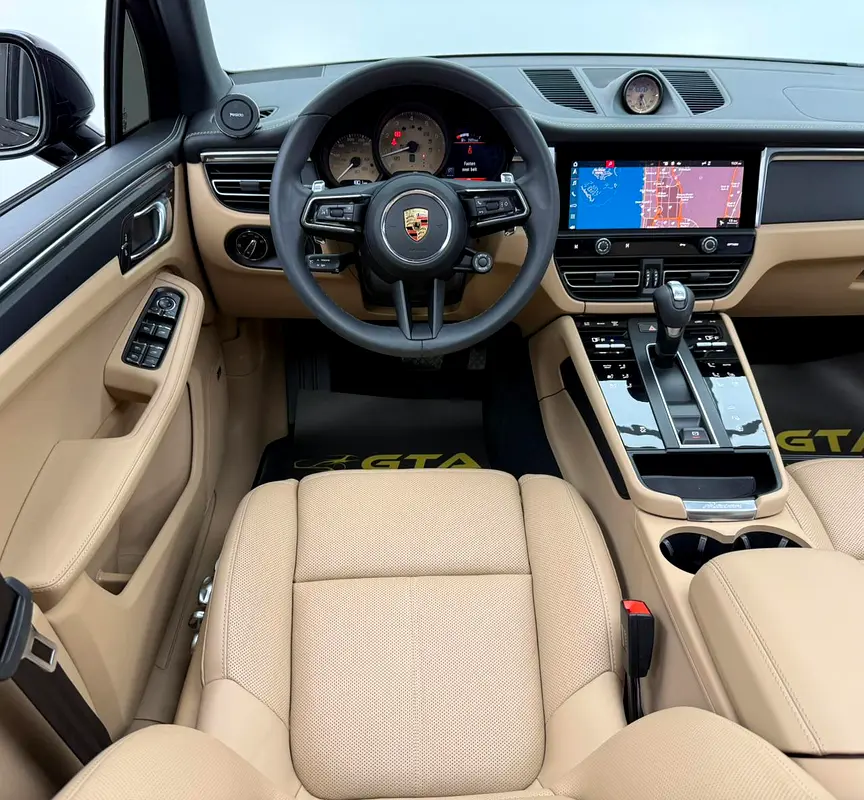 PORSCHE Macan Standard 2026 - photo 8 - Import Émirats | International Cars