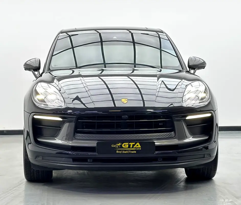 PORSCHE Macan T 2023 - photo 2 - Import Émirats | International Cars