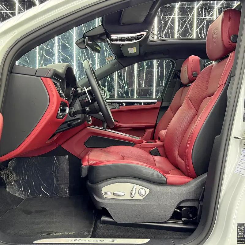 PORSCHE Macan S 2024 - photo 12 - Import Émirats | International Cars