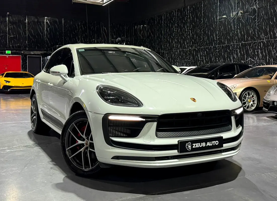 PORSCHE Macan S 2024 - photo 3 - Import Émirats | International Cars
