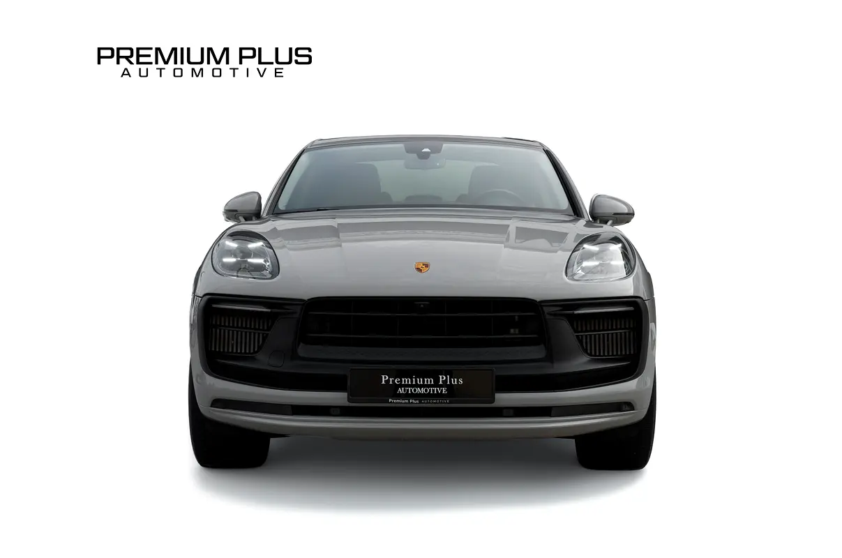 PORSCHE Macan GTS 2023 - photo 2 - Import Émirats | International Cars