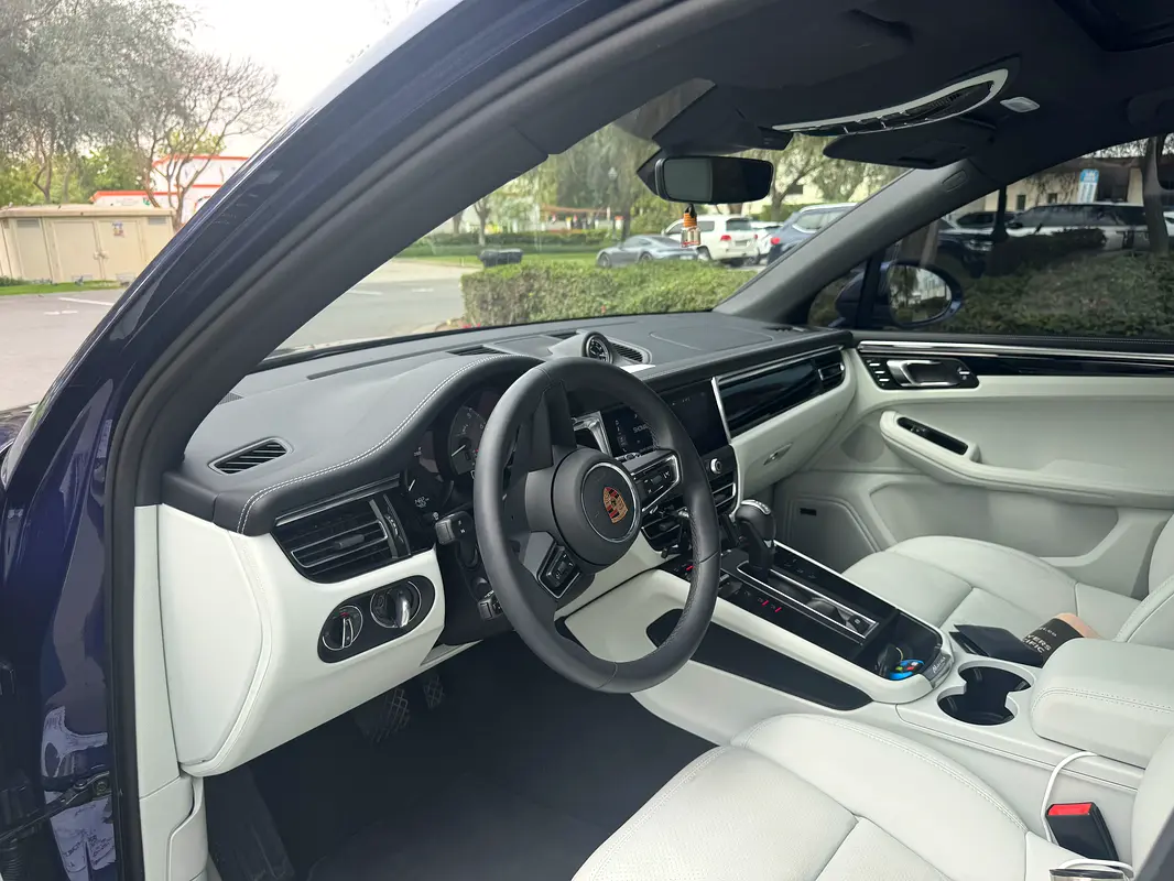 PORSCHE Macan S 2025 - photo 4 - Import Émirats | International Cars