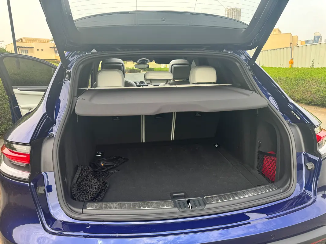 PORSCHE Macan S 2025 - photo 5 - Import Émirats | International Cars