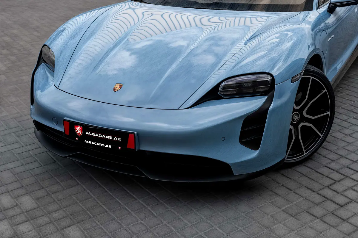 PORSCHE Taycan Standard 2023 - photo 7 - Import Émirats | International Cars