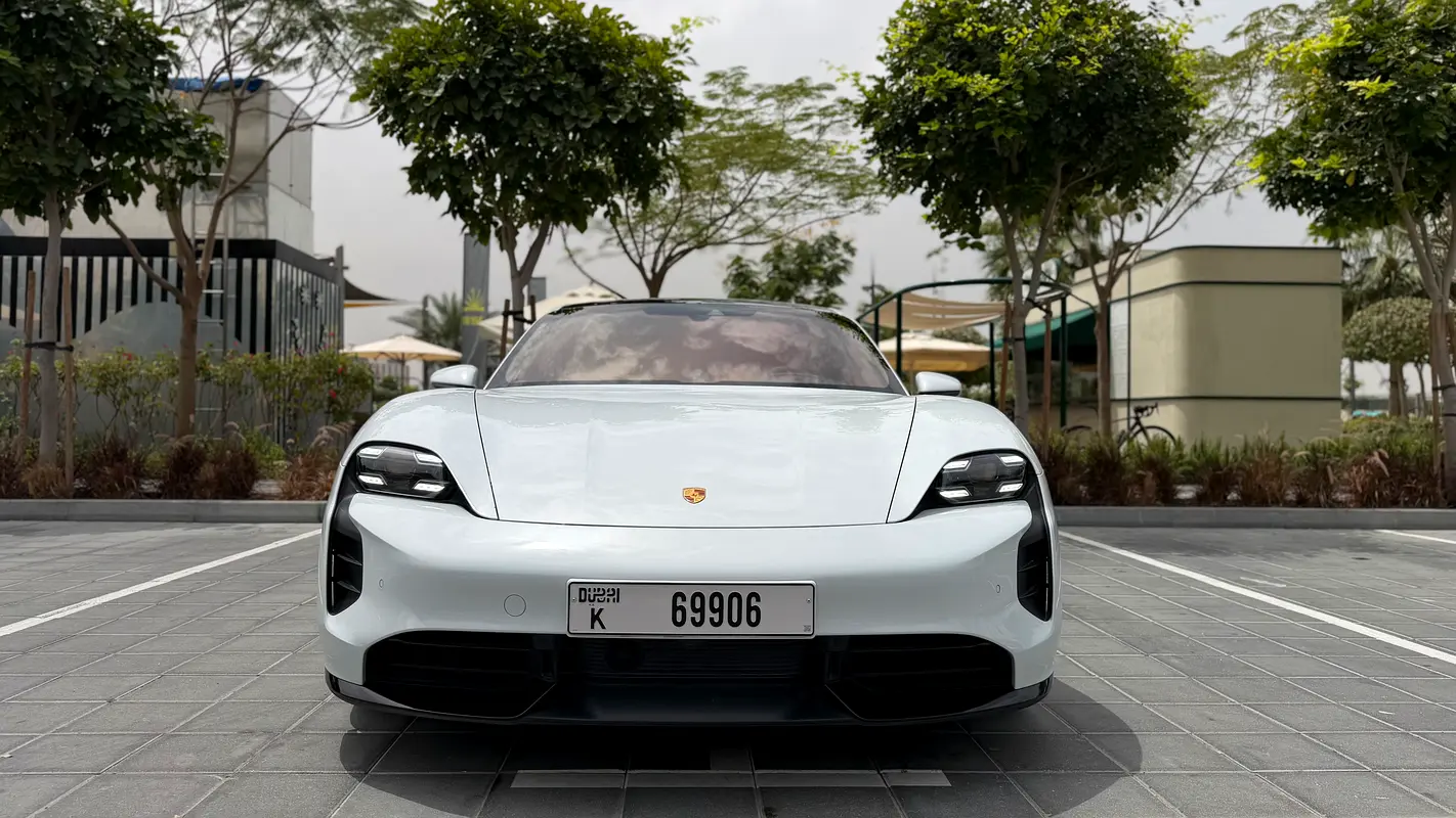 PORSCHE Taycan Turbo 2021 - photo 2 - Import Émirats | International Cars