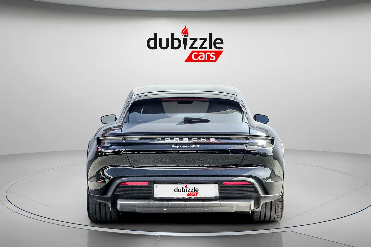 PORSCHE Taycan 4 Cross Turismo 2022 - photo 7 - Import Émirats | International Cars