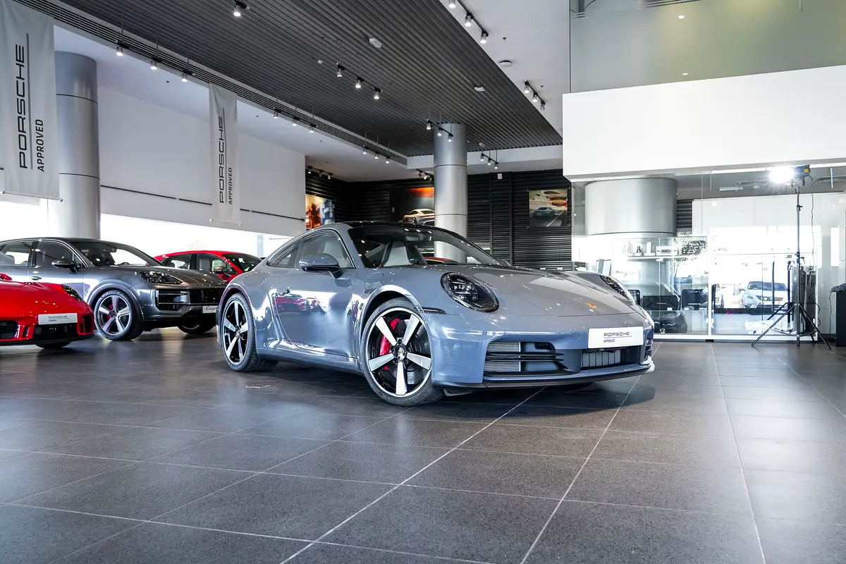 PORSCHE Carrera / 911 Carrera S 2025 - photo 5 - Import Émirats | International Cars