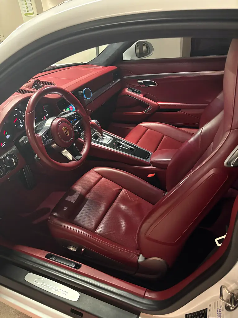 PORSCHE Carrera / 911 2018 - photo 3 - Import Émirats | International Cars