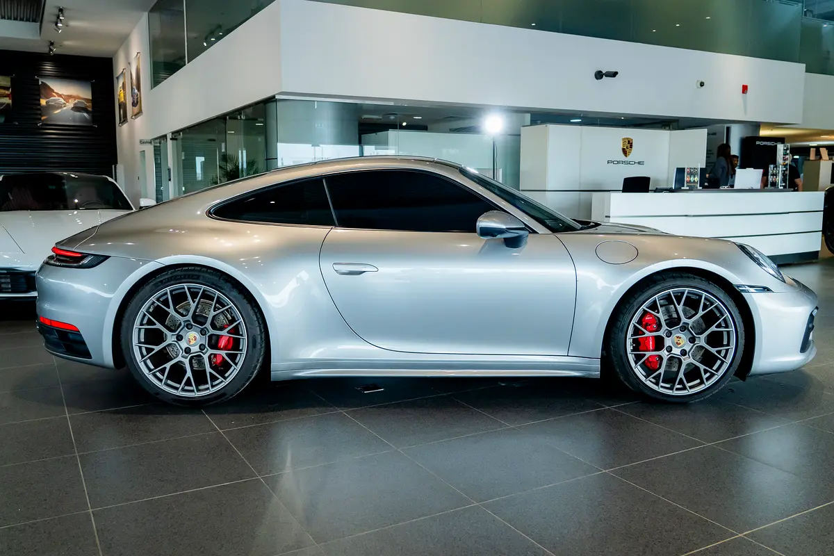 PORSCHE Carrera / 911 Carrera 4S 2020 - photo 3 - Import Émirats | International Cars