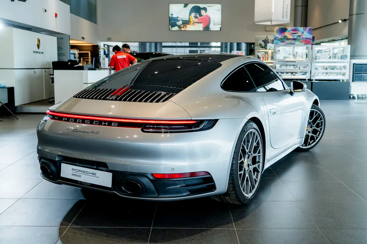 PORSCHE Carrera / 911 Carrera 4S 2020 - photo 5 - Import Émirats | International Cars