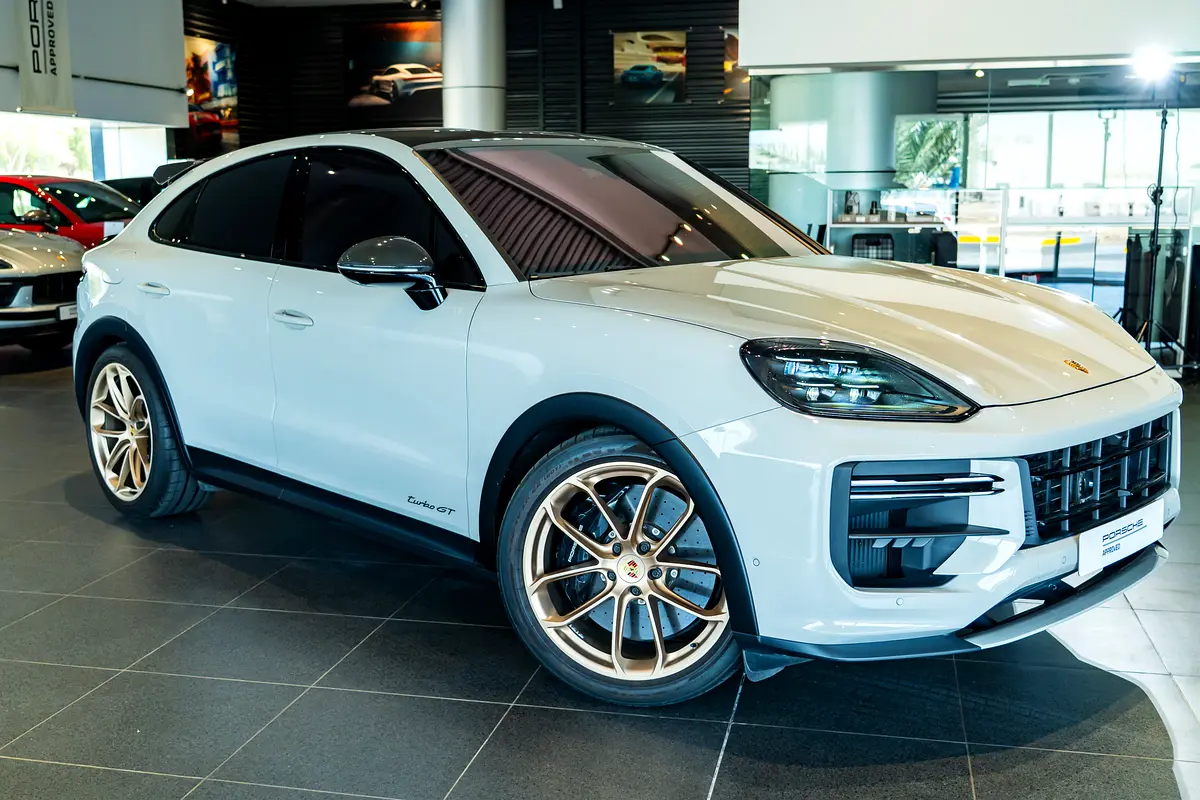 PORSCHE Cayenne Turbo GT 2024 - photo 3 - Import Émirats | International Cars