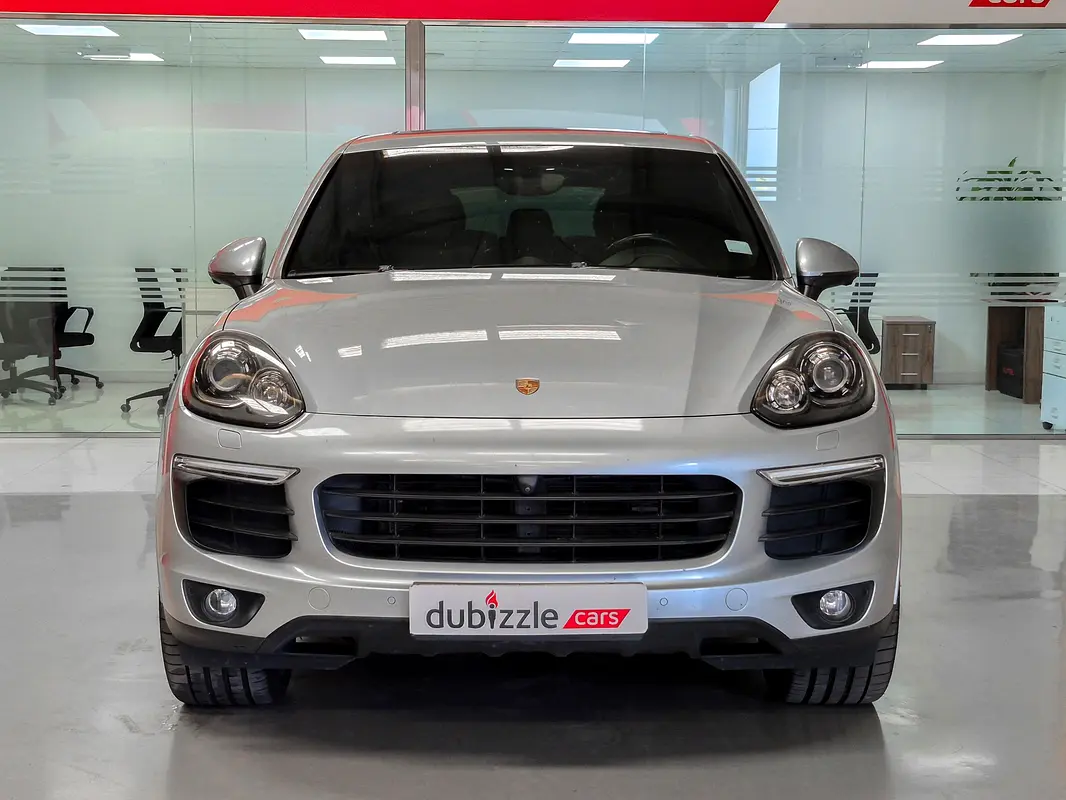 PORSCHE Cayenne Platinum Edition 2017 - photo 2 - Import Émirats | International Cars