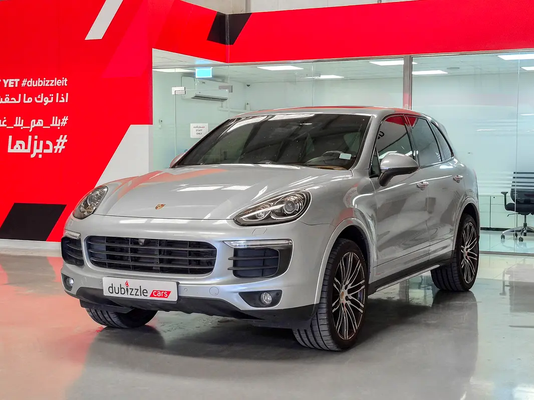 PORSCHE Cayenne Platinum Edition 2017 - photo 3 - Import Émirats | International Cars
