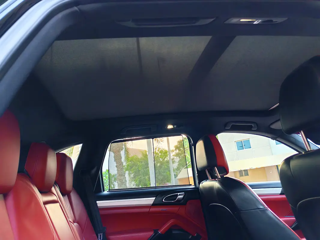 PORSCHE Cayenne S 2014 - photo 12 - Import Émirats | International Cars
