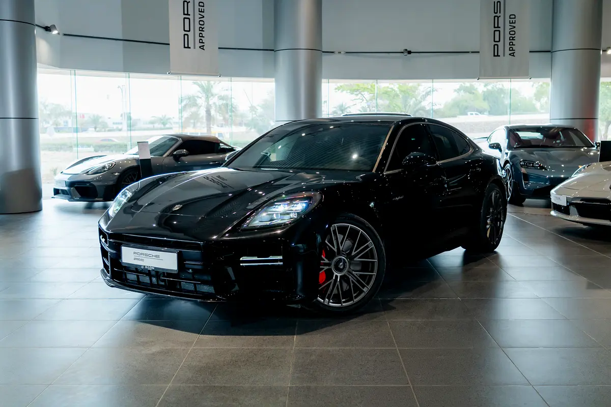 PORSCHE Panamera Turbo 2024