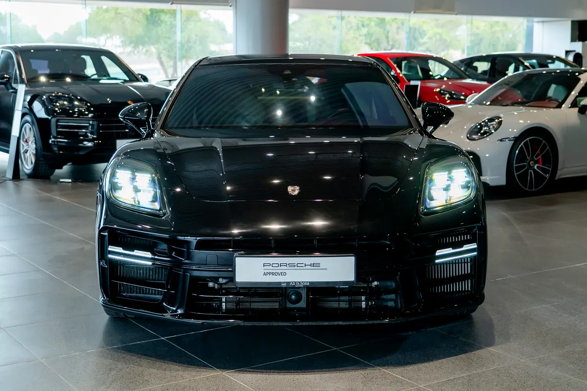 PORSCHE Panamera Turbo 2024 - photo 7 - Import Émirats | International Cars