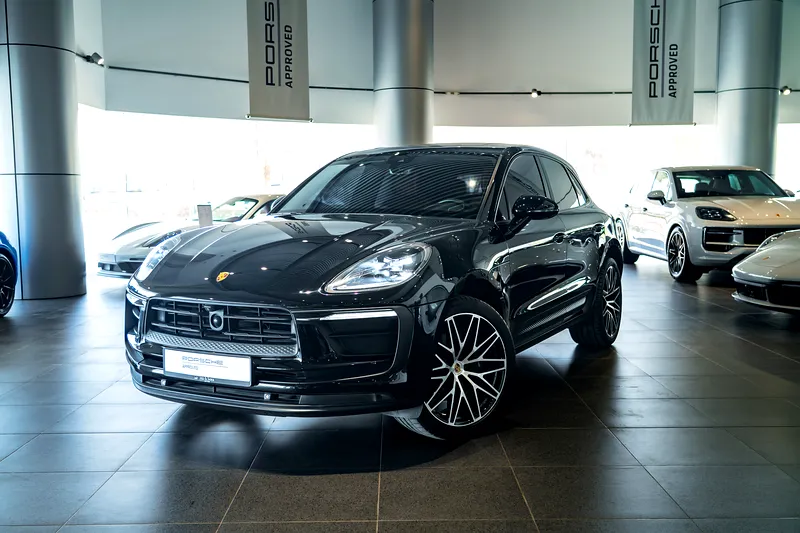 PORSCHE Macan Standard 2023