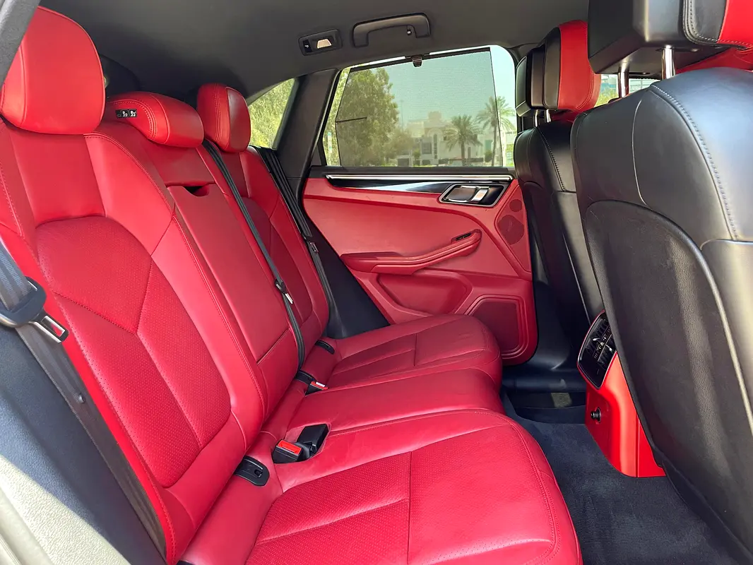 PORSCHE Macan S 2016 - photo 10 - Import Émirats | International Cars