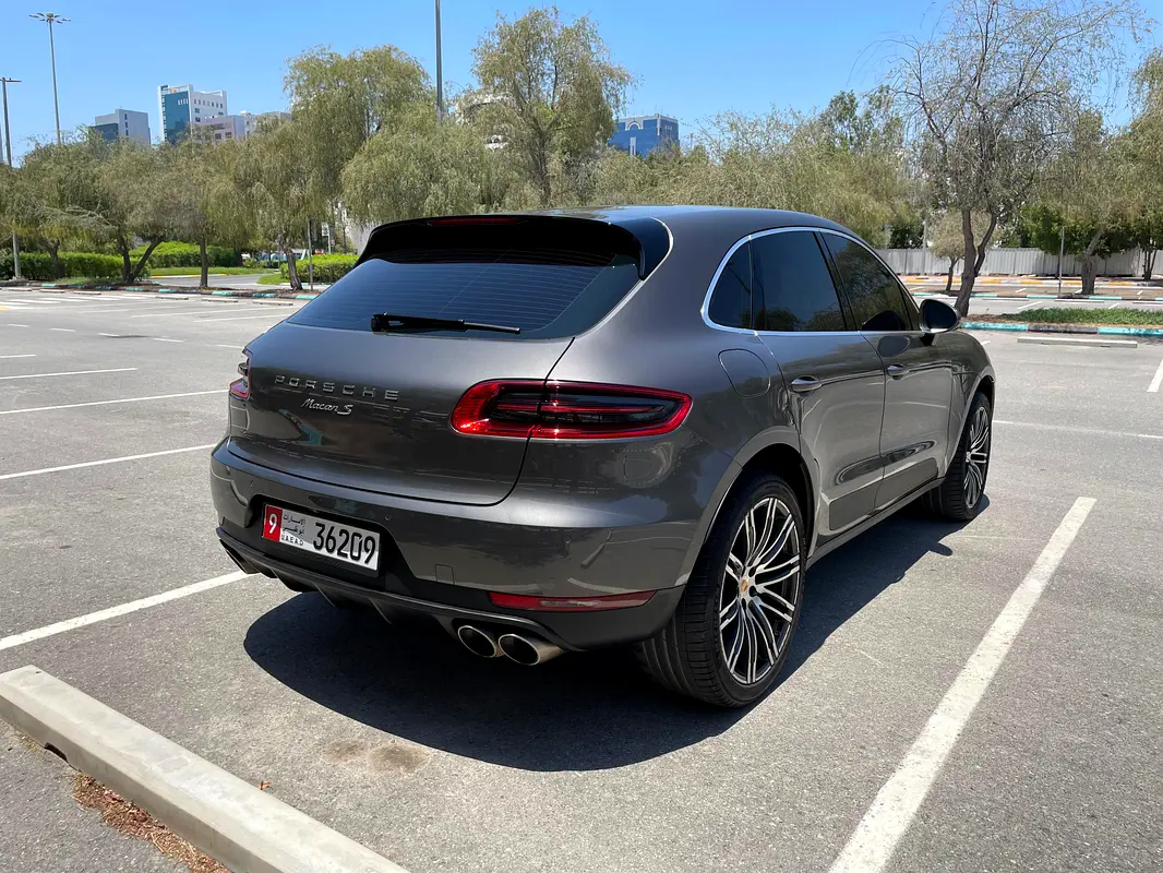 PORSCHE Macan S 2016 - photo 3 - Import Émirats | International Cars