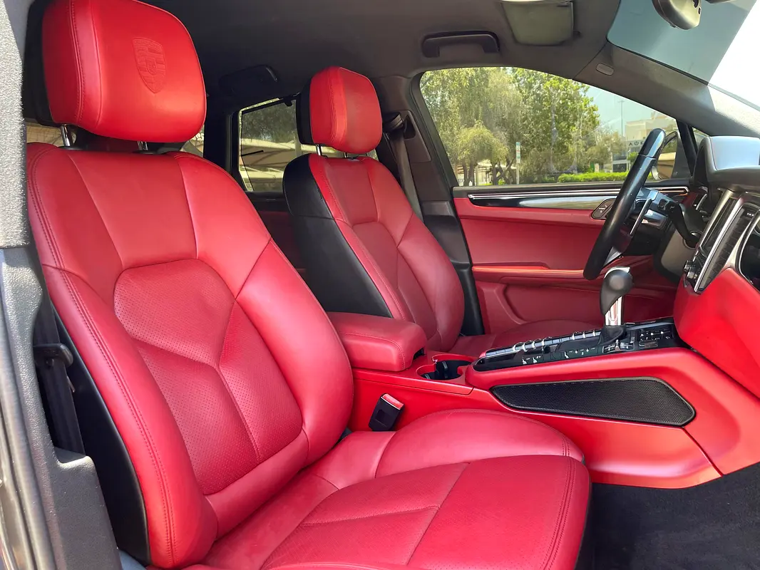 PORSCHE Macan S 2016 - photo 7 - Import Émirats | International Cars