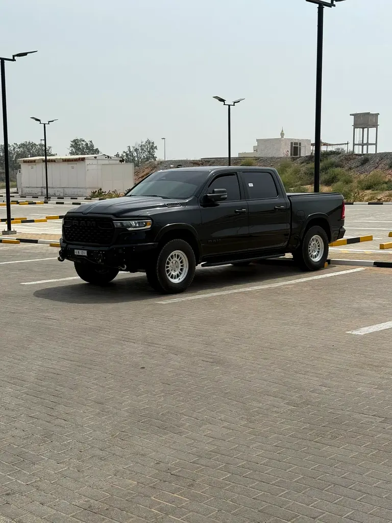 RAM 1500 Big Horn Regular Cab 2025