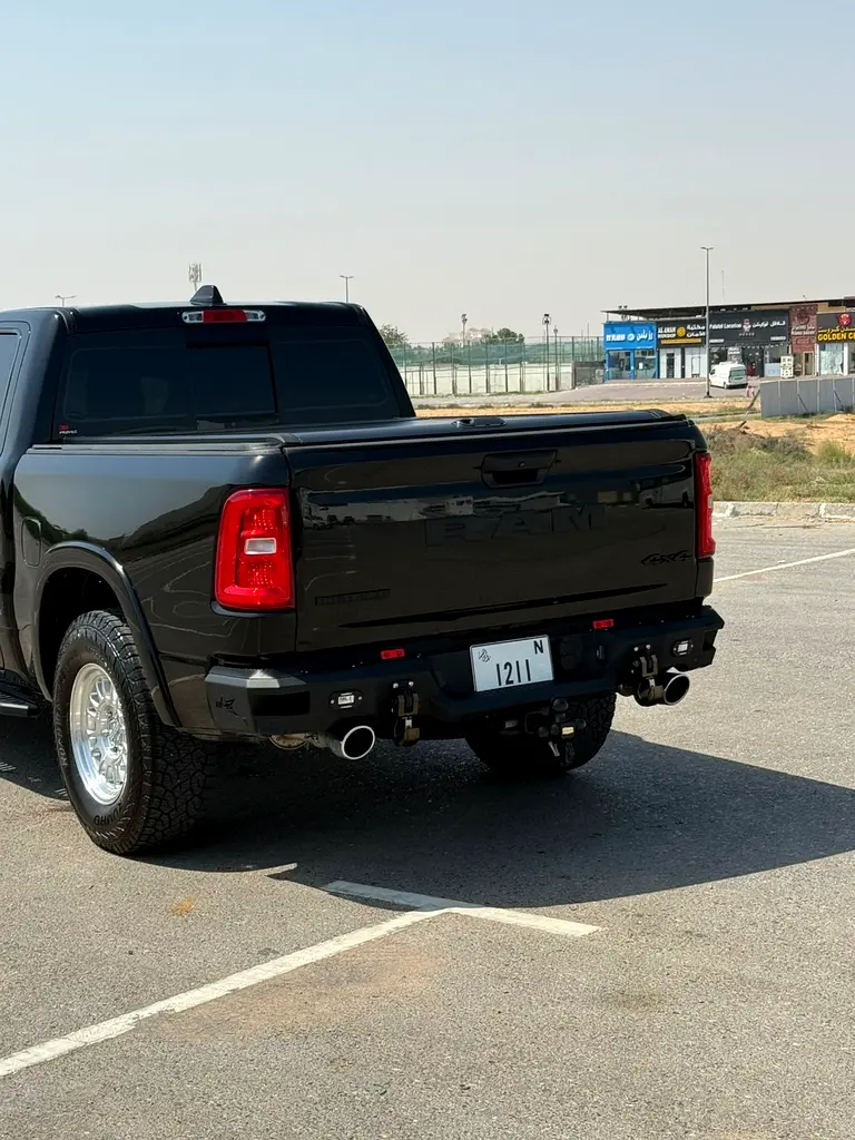 RAM 1500 Big Horn Regular Cab 2025 - photo 9 - Import Émirats | International Cars