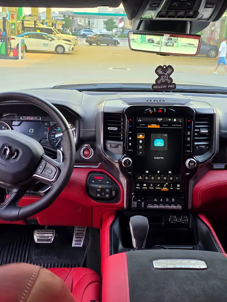 RAM 1500 TRX V8 2022 - photo 10 - Import Émirats | International Cars