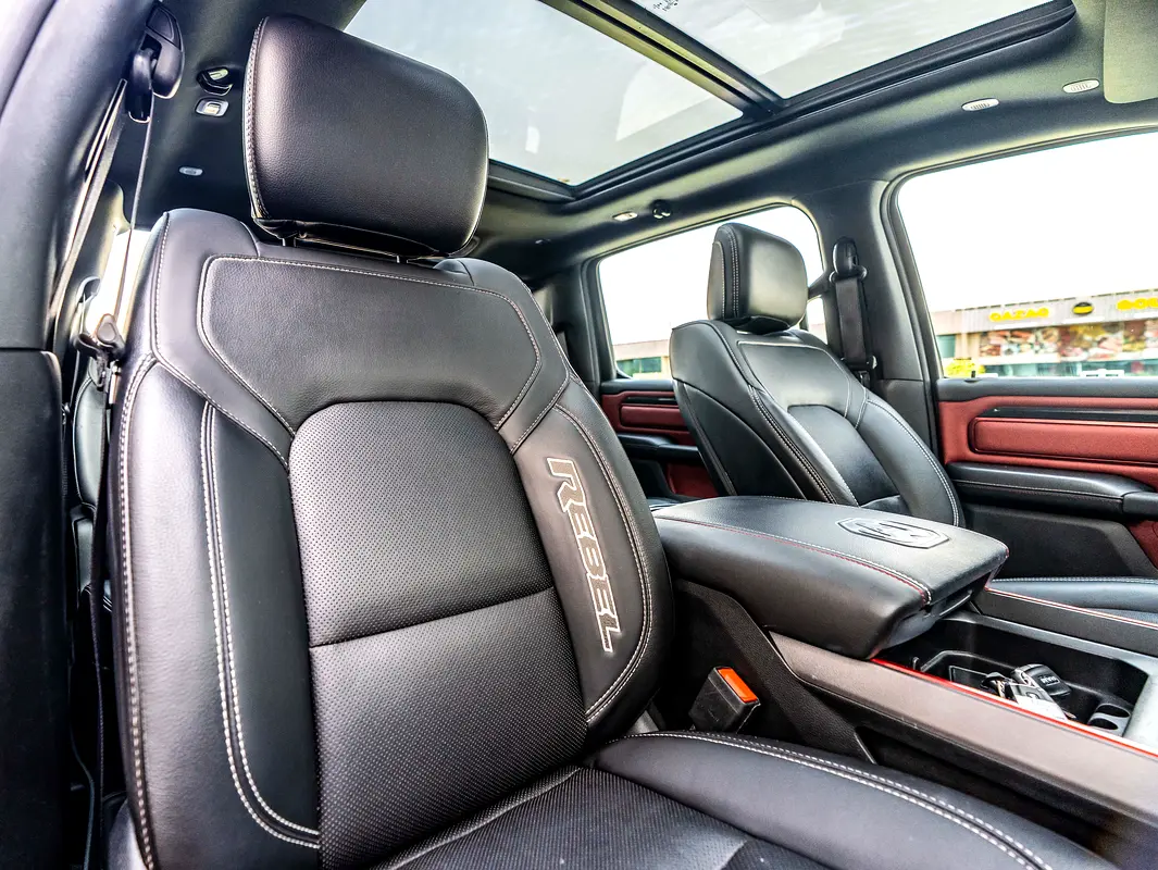 RAM 1500 Rebel Crew Cab 2021 - photo 10 - Import Émirats | International Cars