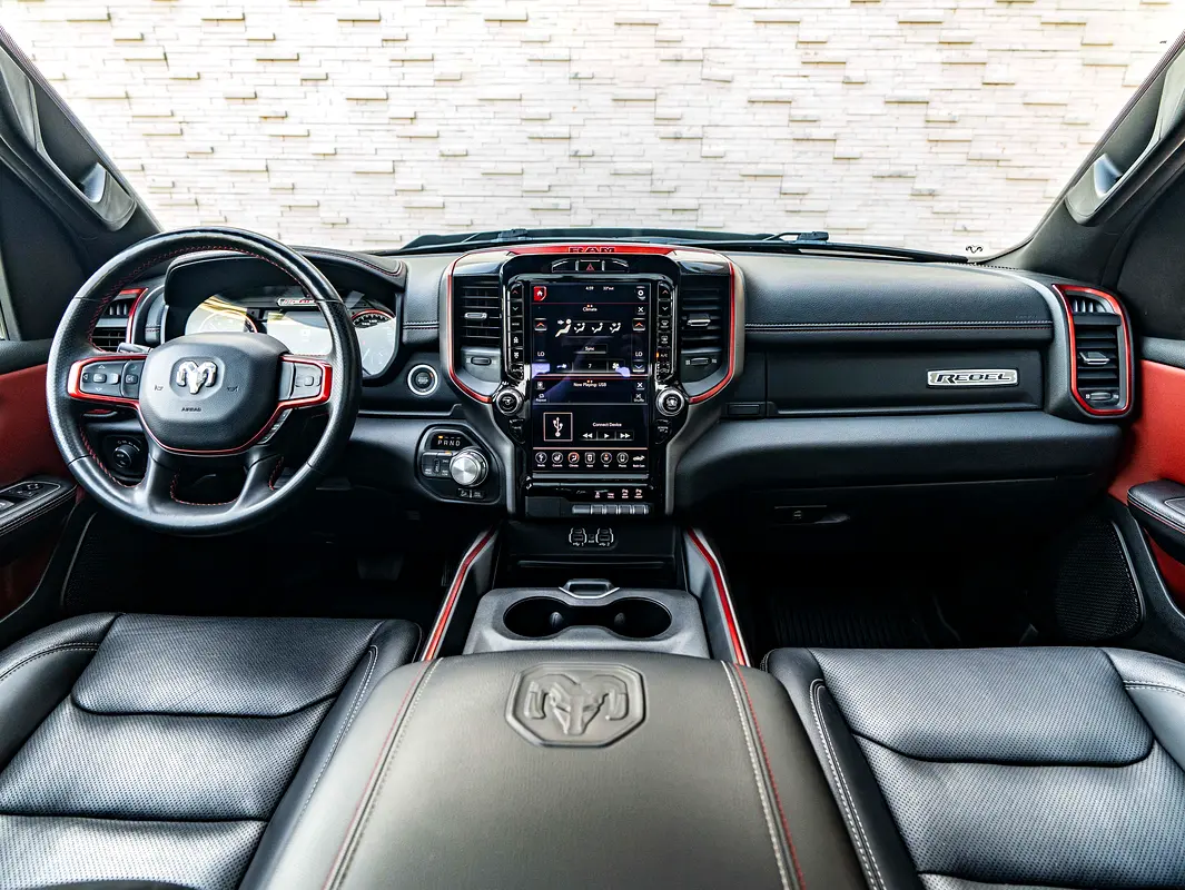RAM 1500 Rebel Crew Cab 2021 - photo 9 - Import Émirats | International Cars