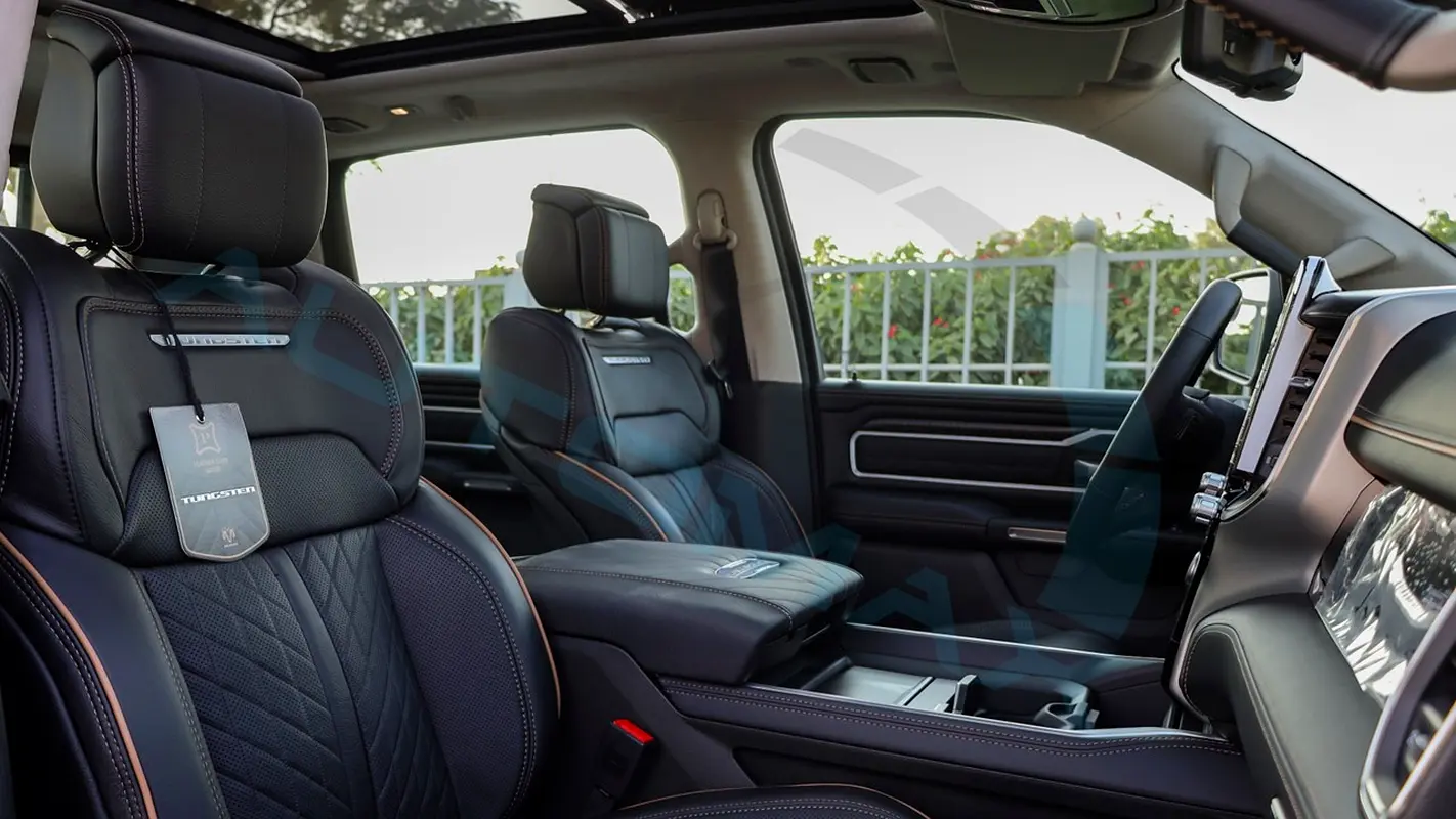 RAM 1500 Tungsten 2026 - photo 12 - Import Émirats | International Cars