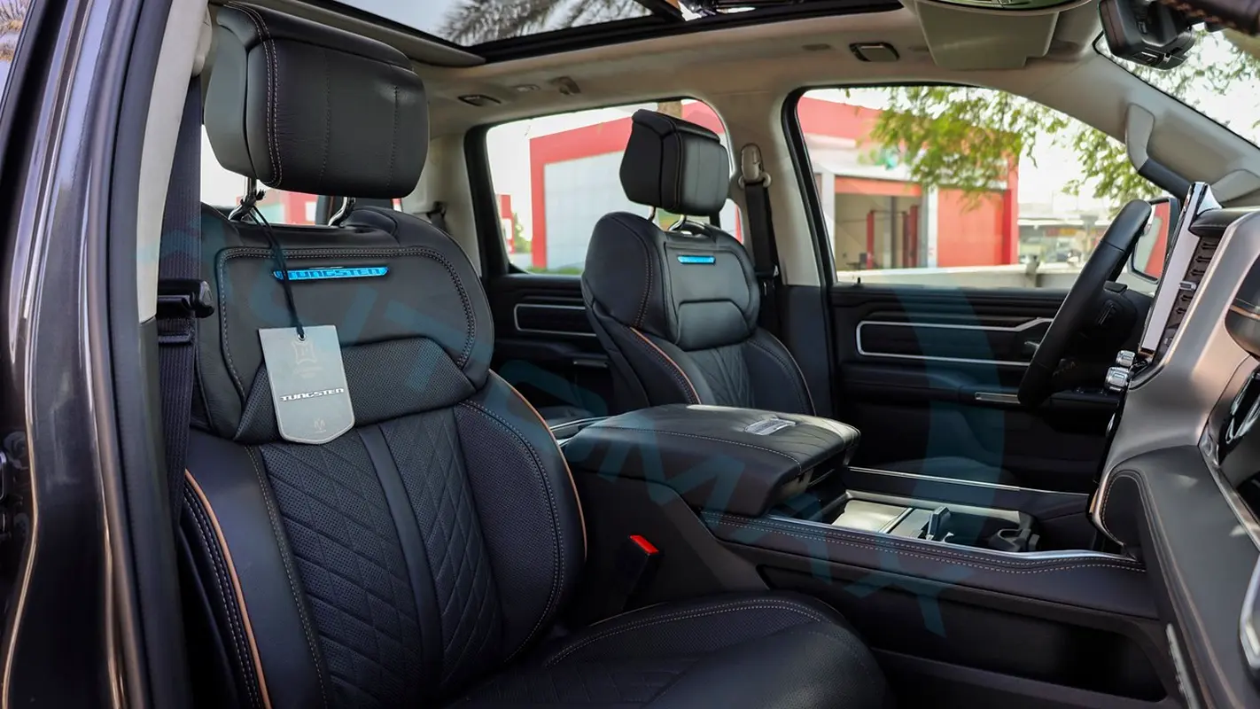 RAM 1500 Tungsten 2026 - photo 12 - Import Émirats | International Cars