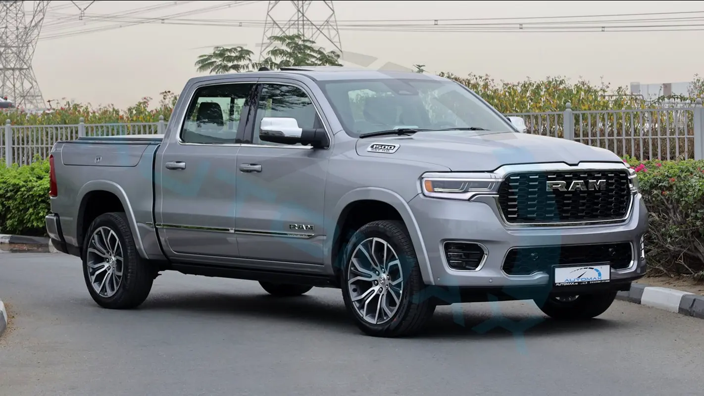 RAM 1500 Tungsten 2026 - photo 4 - Import Émirats | International Cars