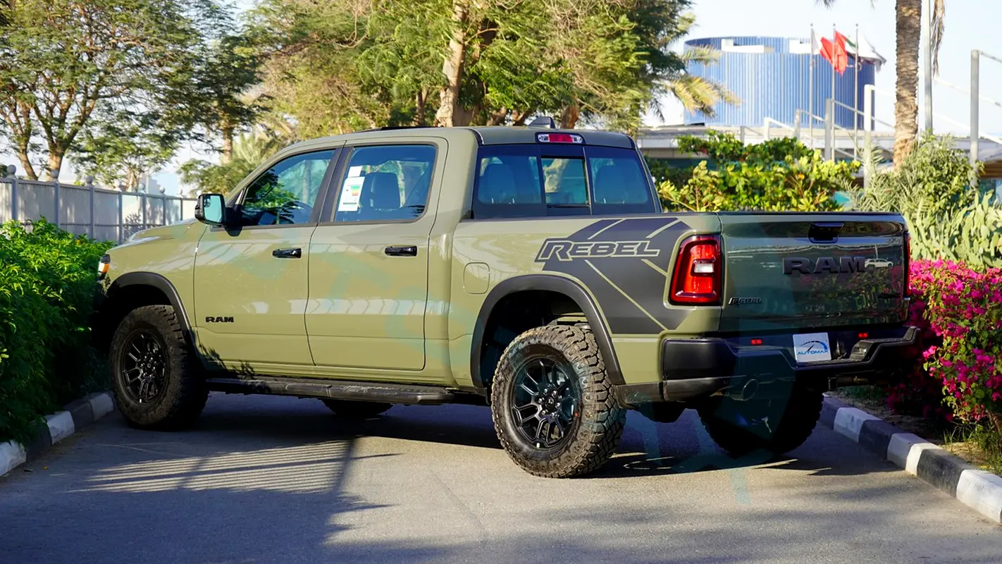 RAM 1500 Rebel Lux Double Cab 2026 - photo 5 - Import Émirats | International Cars