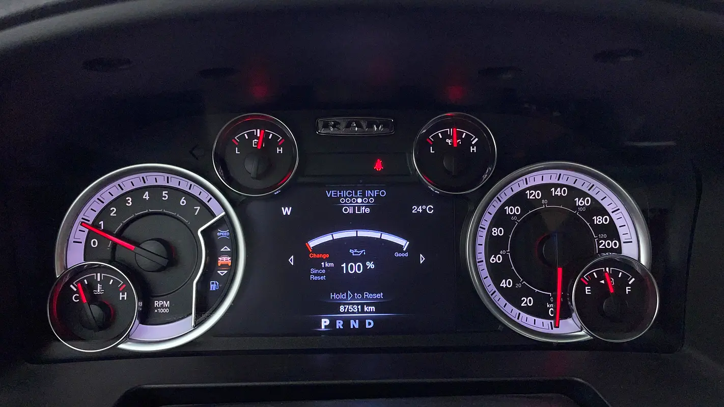 RAM 1500 Warlock 2022 - photo 9 - Import Émirats | International Cars