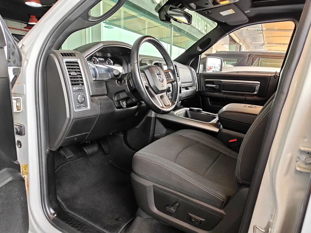 RAM 1500 Warlock 2021 - photo 11 - Import Émirats | International Cars